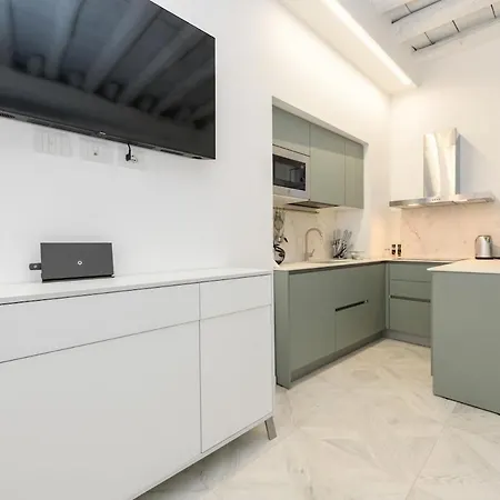 Appartement Lakefront And Downtown Within Walking Distance! *