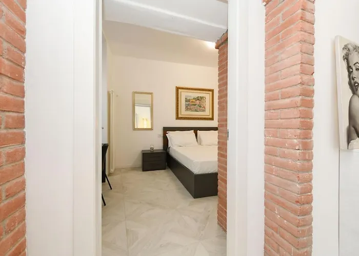 Lakefront And Downtown Within Walking Distance! Appartement *