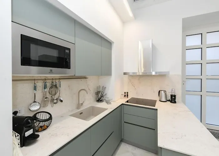 Apartamento Lakefront And Downtown Within Walking Distance! *